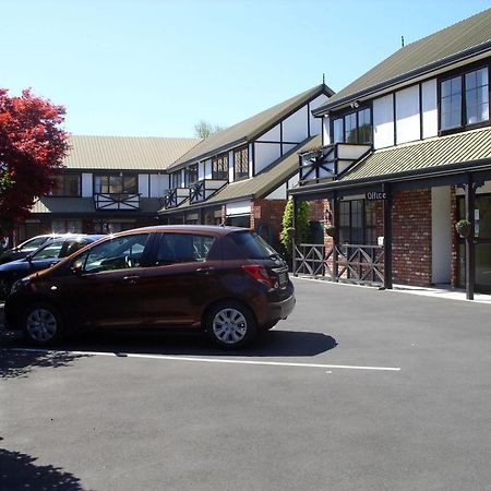 Tudor Court Motel Christchurch Kültér fotó