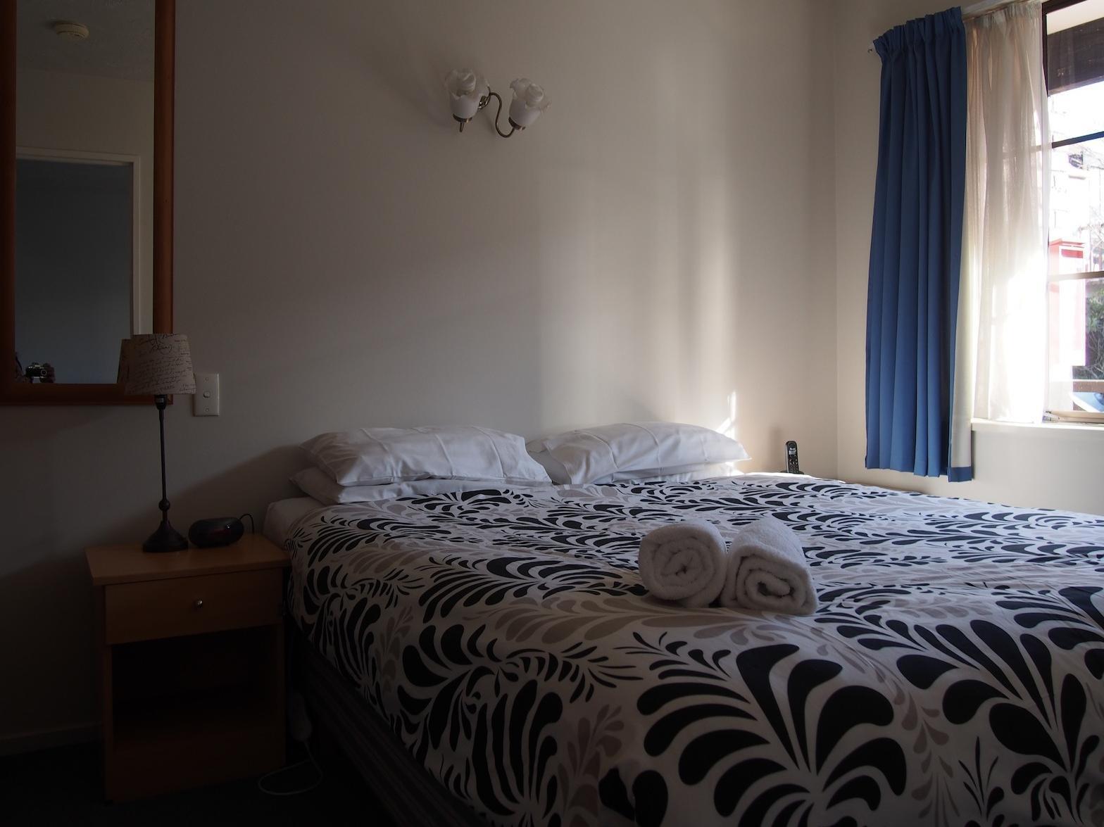 Tudor Court Motel Christchurch Kültér fotó
