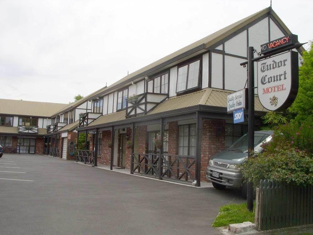Tudor Court Motel Christchurch Kültér fotó